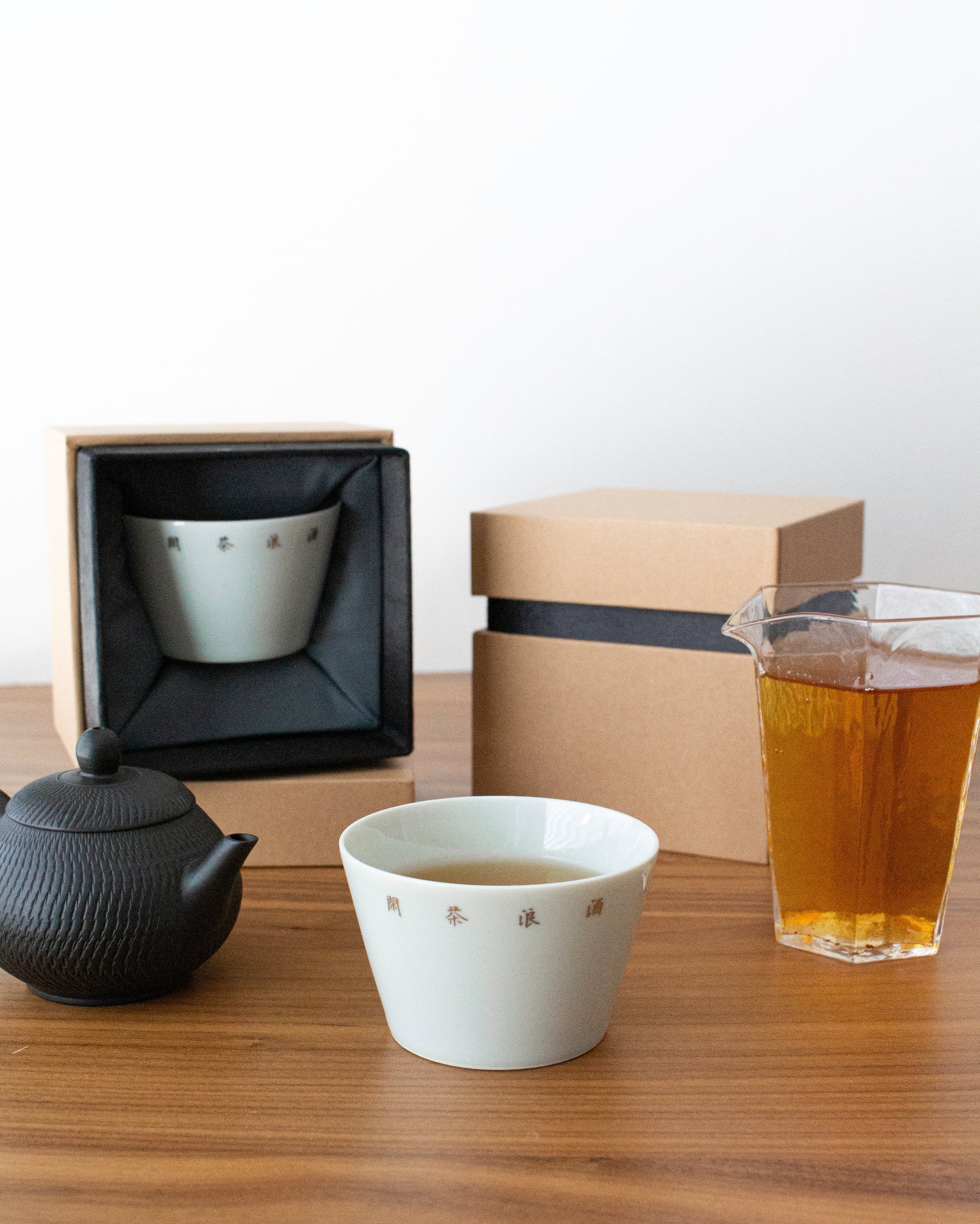 Tea Cup - Chill with Tea, Party with Alcohol 閒茶浪酒